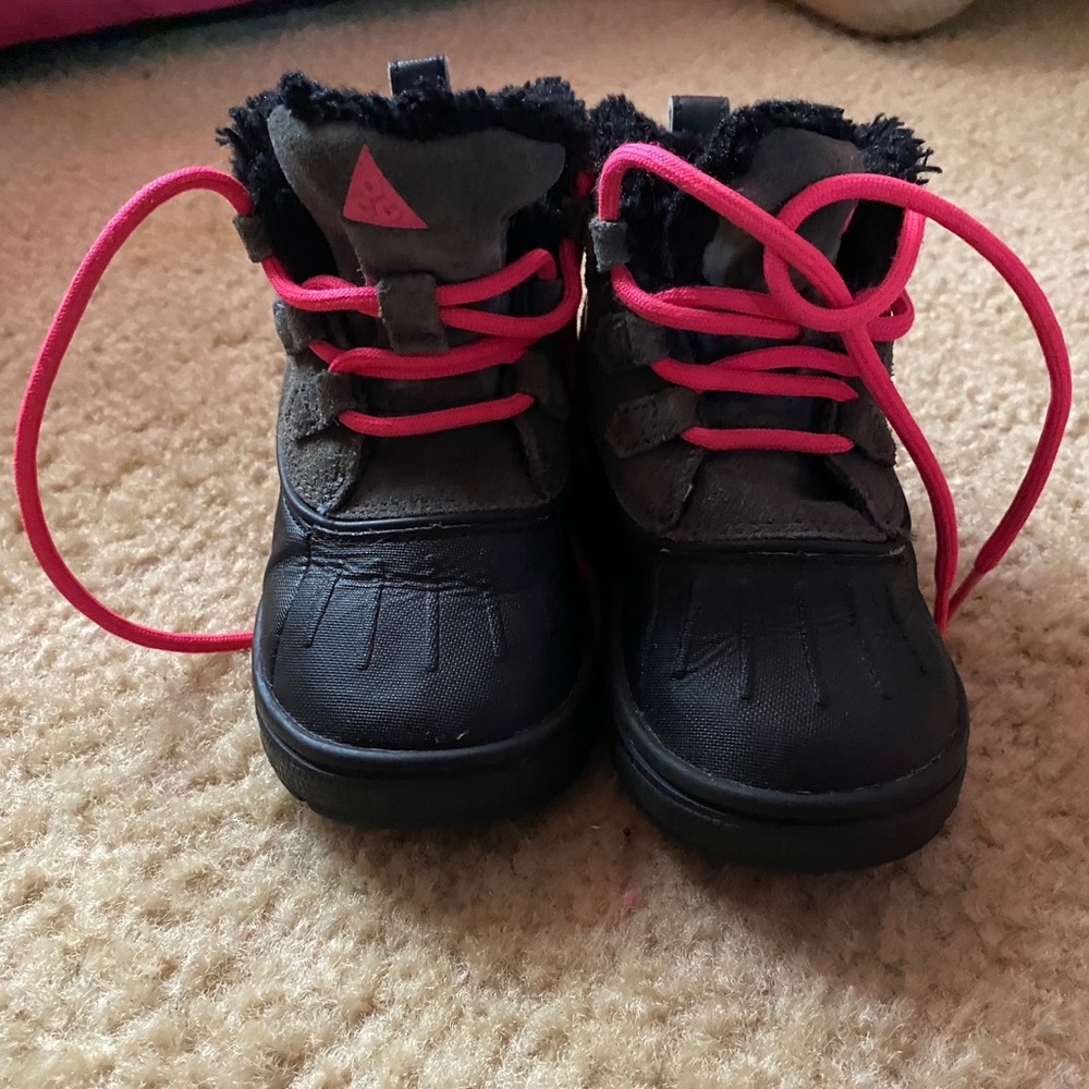 Nike ACG’s Girls